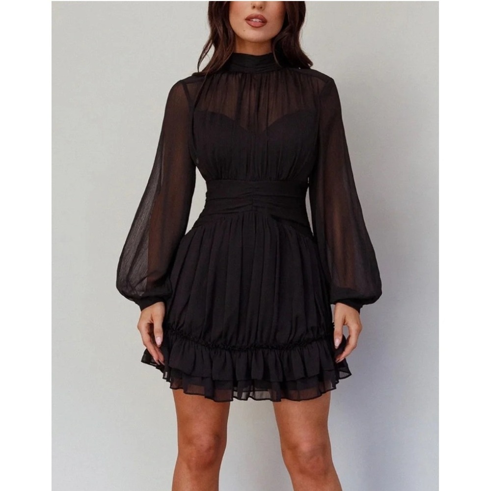 Selfie Leslie Mandalay Mini Dress Size M Black NEW Long Sleeve Pleated Cocktail